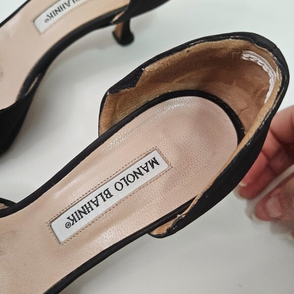 Manolo Blahnik Black D'Orsay Pumps - Picture 11 of 11